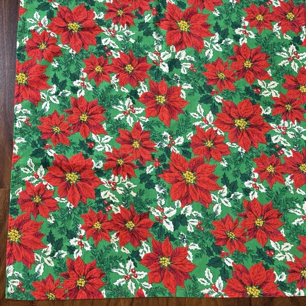 Vintage Handmade Poinsettia Christmas Tablecloth 52